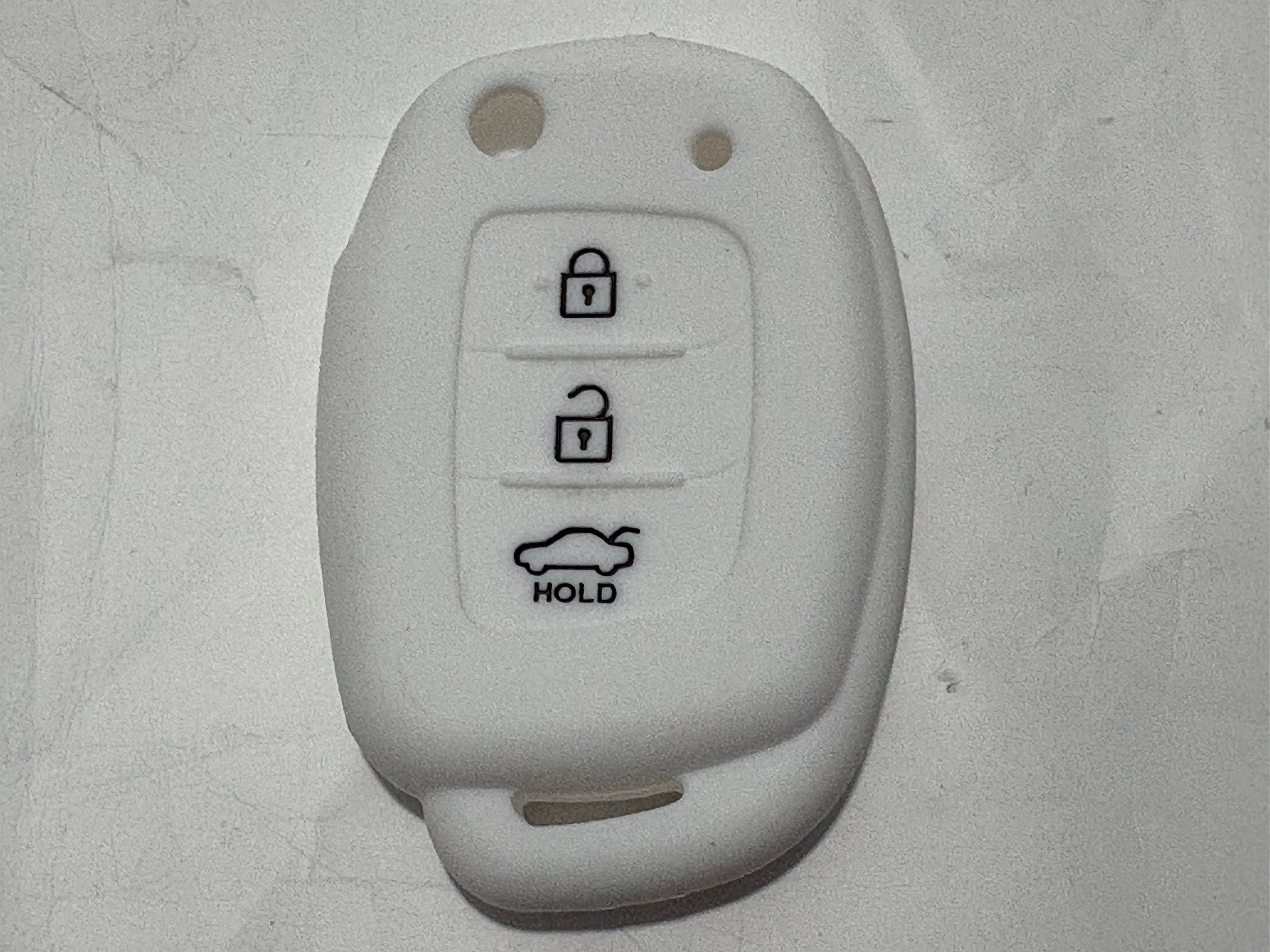 1Pc New Soft Silicone Key Case For Hyundai I20 Santa Fe Flip Remote Cover Shell 3 Buttons Fob Car Styling No Logo Accessories